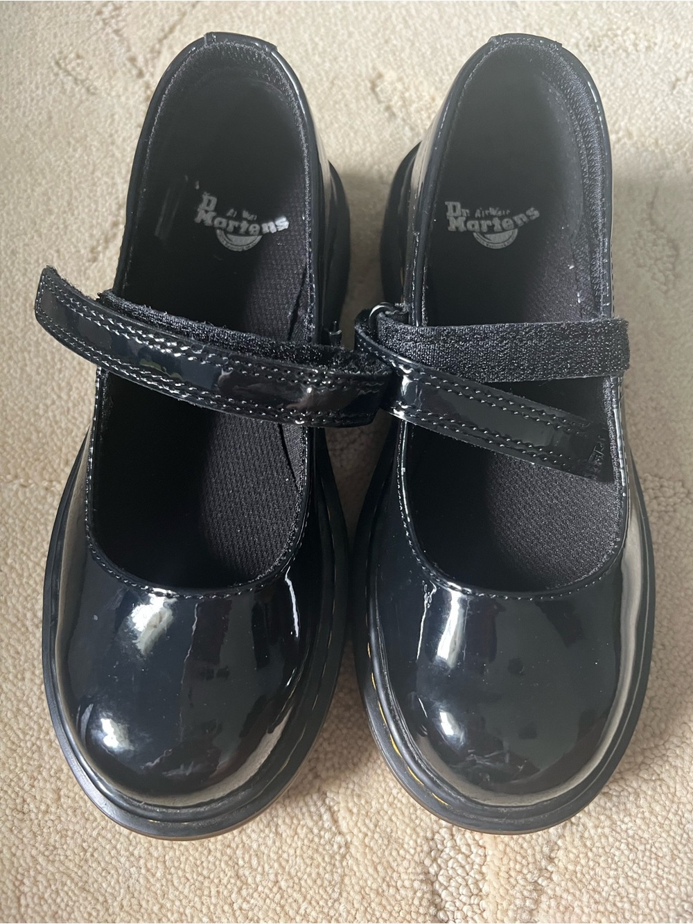 Dr. Martens Kids Black Patent Mary Jane US 2